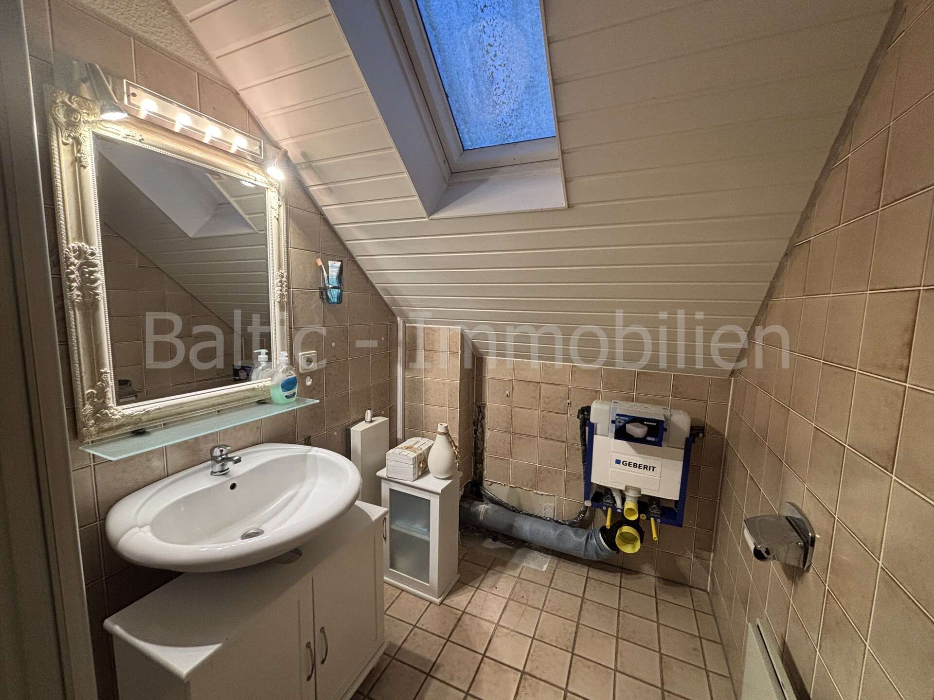 Immobilie in Scharbeutz - Zwei Ferienwohnungen in einem Haus ! - Bild 0