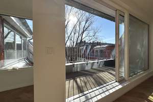 PROVISIONSFREI ! SCHÖNE, SEHR HELLE DACHGESCHOSS-WOHNUNG M. 2 BÄDER U. TERRASSE, LIFT U. WEITBLICK – Die vollständige Adresse der Immobilie erhältst du vom Anbieter., 10407 Prenzlauer Berg, Berlin – Vorschaubild 3