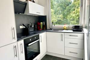 Zentrale & kernsanierte 3-Zimmer-Wohnung mit Loggia und Blick ins Grüne (befristet) – Kleiststr 38A, 10787 Schöneberg, Berlin – Vorschaubild 13