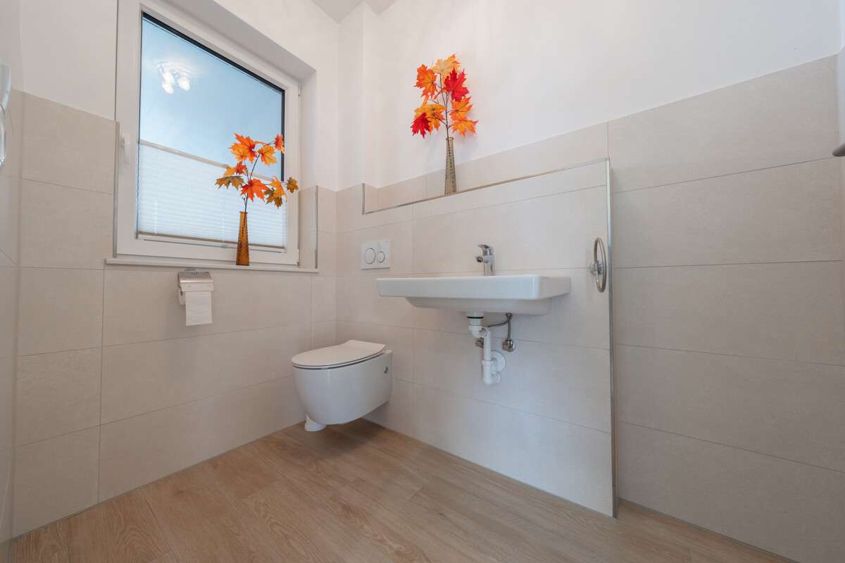 Immobilie in Bippen - Modernes Familienanwesen

Großzügigkeit, Design und Zukunftssicherheit in perfekter Harmonie - Bild 8