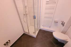 Zentrale 1,5-Zimmer-Wohnung mit Balkon und Dusche in Bremerhaven-Lehe! – Langener Landstraße 21, 27580 Lehe, Bremerhaven – Vorschaubild 5