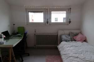 Möbliertes Zimmer in netter WG in Reutlingen – Die vollständige Adresse der Immobilie erhältst du vom Anbieter., 72760 Reutlingen-Mitte, Reutlingen – Vorschaubild 4