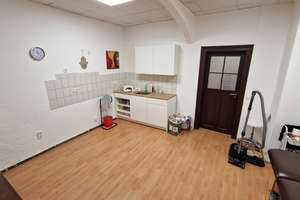 Altbauwohnung mit ca 127 m² - aktuell als Gewerbe genutzt mit Potenzial zur 3-4 Zimmer Wohnung – Die vollständige Adresse der Immobilie erhältst du vom Anbieter., 4318 Sellerhausen-Stünz, Leipzig – Vorschaubild 3