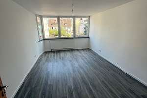 Renovierte Studenten 3-er WG-Wohnung mit Balkon in Nippes – Die vollständige Adresse der Immobilie erhältst du vom Anbieter., 50733 Nippes (Ortsteil), Köln – Vorschaubild 1