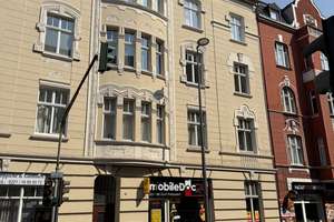 Bergisch Gladbacher Str.: Sanierte Zweizimmerwohnung im 4. OG!