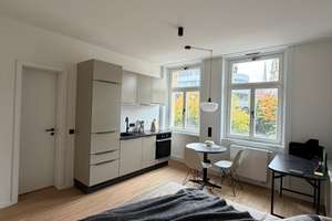 Helles, möbliertes City-Apartment mit Designküche & Blick ins Grüne – Paulinenstraße 14, 70178 Karlshöhe, Stuttgart – Vorschaubild 5
