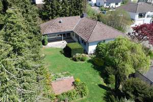 Einfamilienhaus mit Raum und großem Gartenparadies in Bad Driburg – Die vollständige Adresse der Immobilie erhältst du vom Anbieter., 33014 Bad Driburg – Vorschaubild 1