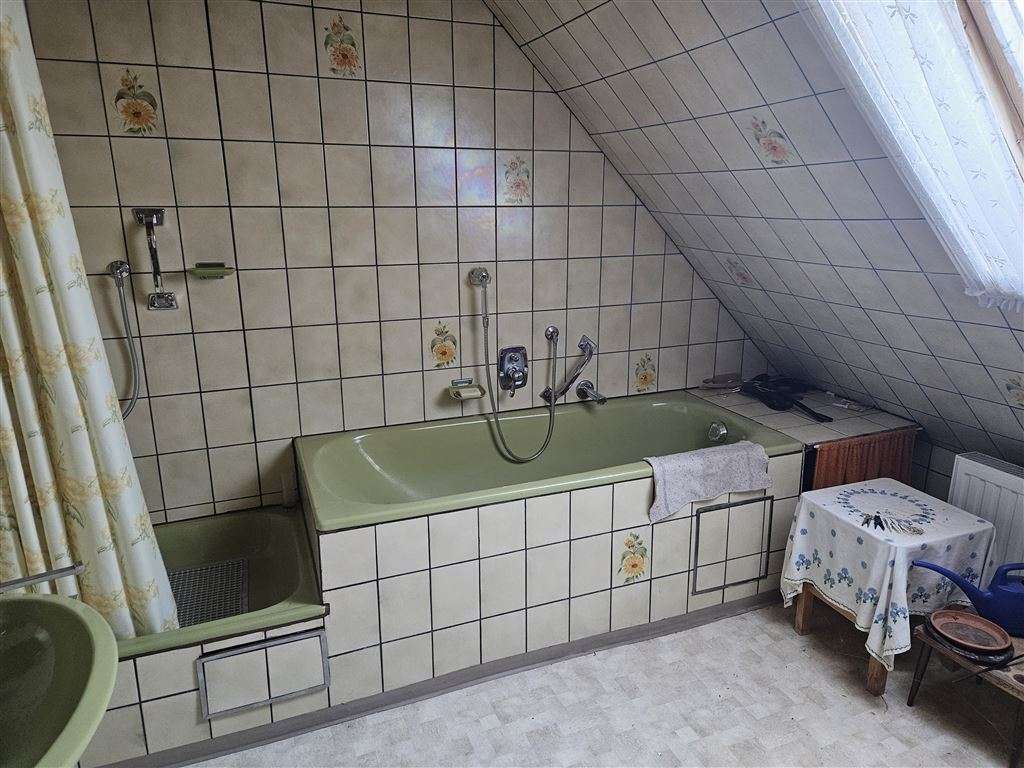 Immobilie in Nattheim - 1- bis 2-Fam.-Haus mit viel Potential und tollem Garten  - Bild 1