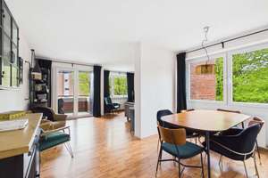 Ankommen und wohlfühlen: Moderne 3 Zimmer Wohnung mit Balkon und Garten