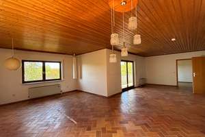 Endlich zuhause - freistehendes Familienhaus mit wunderschöner Aussicht – Die vollständige Adresse der Immobilie erhältst du vom Anbieter., 65817 Eppstein – Vorschaubild 2