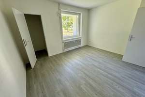 Renovierte 3-Zimmer-Erdgeschosswohnung mit Balkon in ruhiger Lage – SZ-Gebhardshagen – Zwölfackerweg 26, 38229 Gebhardshagen, Salzgitter – Vorschaubild 3