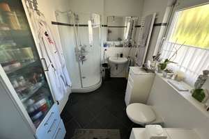 ++PROVISIONSFREI++ Geschmackvolle, Doppelhaushälfte mit Bhz. Salzwasserpool in München – Die vollständige Adresse der Immobilie erhältst du vom Anbieter., 81477 Obersendling, München – Vorschaubild 11