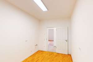 Perfekt für kleine Familien! Schöne 3-Zimmer-Wohnung mit Balkon in der Weststadt. – Moningerstraße 9, 76135 Weststadt, Karlsruhe – Vorschaubild 4
