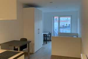 Vollmöblierte Studentenwohnung mit Einbauküche und Balkon – Pilgerhausstraße 18, 86152 Augsburg – Vorschaubild 2