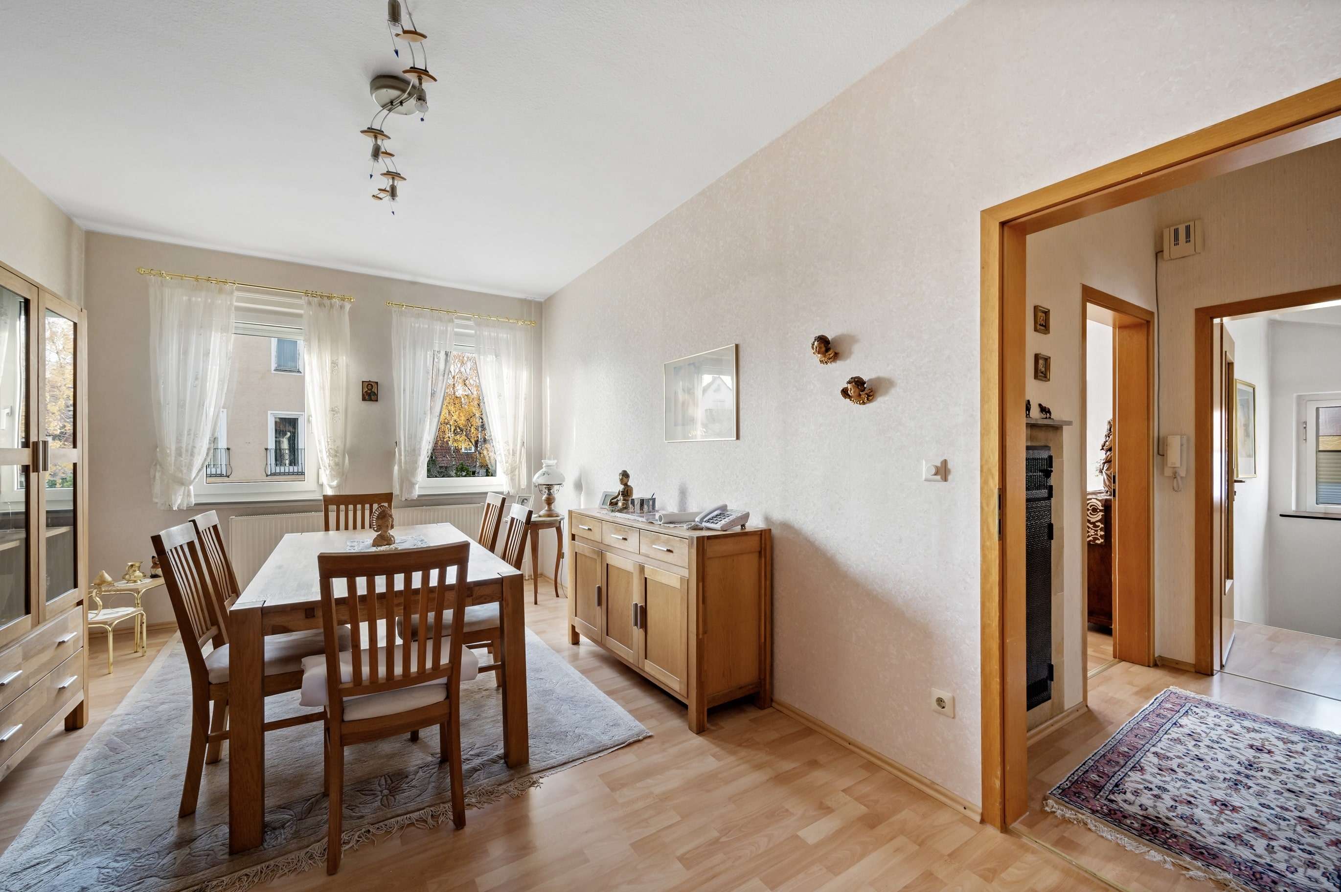 Immobilie in Winterlingen - Großzügige Doppelhaushälfte in zentrale Lage - Bild 2