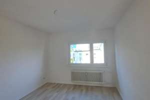 2-Zimmer Wohnung mit Balkon - ab sofort!  – Thorwaldsenstraße 2, 12157 Schöneberg, Berlin – Vorschaubild 3
