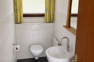 Zuhause mit viel Platz in Stallwang – Föhrenweg 9, 94375 Stallwang – Vorschaubild 3