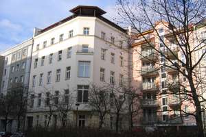 Lichtdurchflutete 2-Zimmer Wohnung in Berlin-Mitte