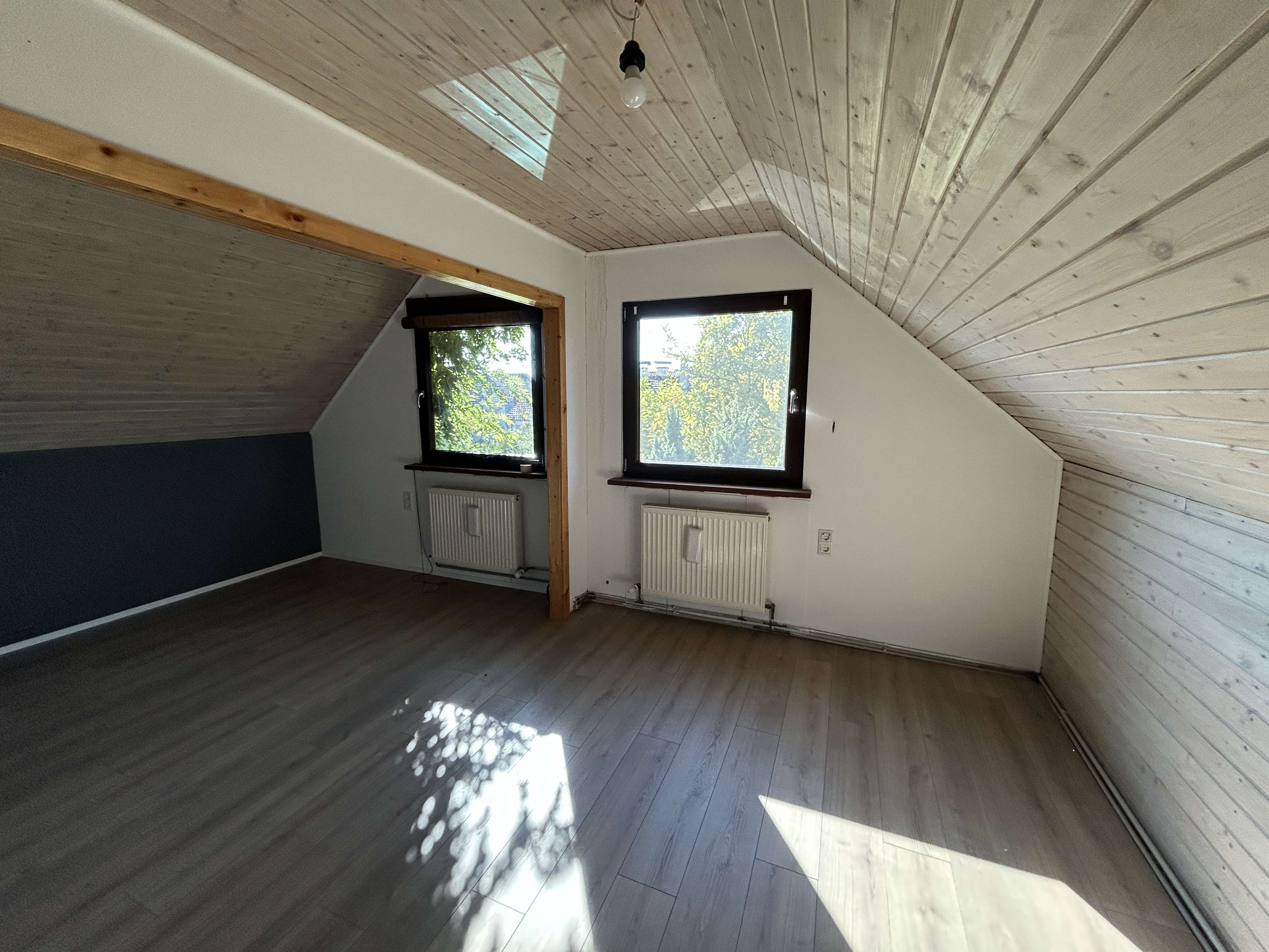 Immobilie in Adelschlag - Leben, Arbeiten und Entspannen - EFH mit großem Garten in Pietenfeld - Bild 5