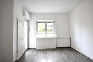 Schöne 2 Zimmer - EG-Wohnung mit Balkon!