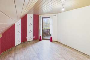 ***Wohnhaus mit zwei Gebäudeteilen in Obersuhl zu verkaufen*** – Die vollständige Adresse der Immobilie erhältst du vom Anbieter., 36208 Wildeck – Vorschaubild 16
