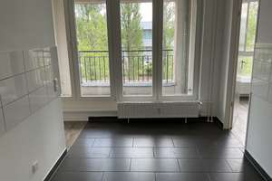 Ein tolles Zuhause für Sie ++ Balkon und Aufzug inclusive!! – Anni-von-Gottberg-Str. 5, 14480 Kirchsteigfeld, Potsdam – Vorschaubild 2