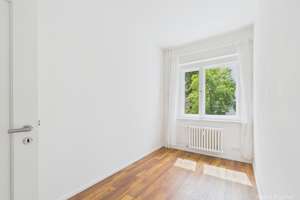 3 Zimmer Küche Bad im 1. Obergeschoss Nähe Ku'damm – Die vollständige Adresse der Immobilie erhältst du vom Anbieter., 10629 Charlottenburg, Berlin – Vorschaubild 4