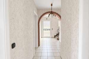 Zuhause mit 7 Zimmern, viel Platz und großem Garten in Zülpich/Geich – 53909 Zülpich – Vorschaubild 4