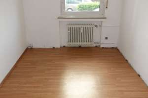 Kapitalanlage: Top-vermietete 3-Zimmer-Wohnung, Balkon, EG, 80 m², Oberhausen-Sterkrade, neben LIDL – Dorstener Straße 264, 46145 Tackenberg, Oberhausen – Vorschaubild 12