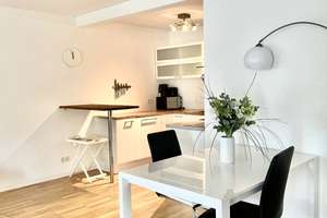 Lichtdurchflutete 2,5-Zimmerwohnung mit Balkon, Autoeinstellplatz & Kellerraum am Klieversberg
