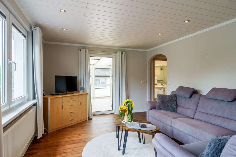 Immobilie in Kalkhorst - Schönes Anwesen unweit der Ostsee inklusive Haupthaus, Einliegerwohnung und separatem Gästehaus - Bild 2