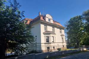 Repräsentative Villa in schöner Randlage von Crimmitschau! – Die vollständige Adresse der Immobilie erhältst du vom Anbieter., 8459 Neukirchen/Pleiße – Vorschaubild 3