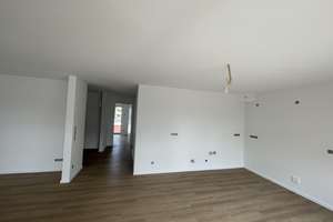 Attraktive 3 Zimmer Wohnung im 1.OG mit Dachterasse in Kempen, St.Hubert – Die vollständige Adresse der Immobilie erhältst du vom Anbieter., 47906 Kempen – Vorschaubild 2