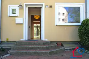 Preetz: Sonniges RMH mit Terrasse, Garten, Balkon und Wintergarten in Seenähe – Plön (Kreis) – Vorschaubild 2