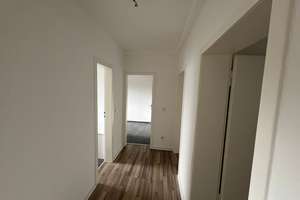 3 Zimmer - Küche dazu - Balkon - Wannenbad mit Fenster - Duisburg Rheinhausen – Brahmsstraße 3, 47226 Rheinhausen-Mitte, Duisburg – Vorschaubild 8