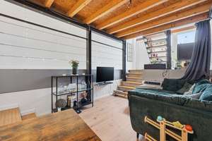 Luxuriöse Loft-Maisonette mit eigenem Eingang, Stellplatz, Sonnenbalkon & Stadthausgefühl – 51145 Eil, Köln – Vorschaubild 7