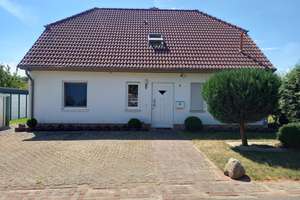 Freistehendes 6-Zimmer-Haus mit 2 Wohnungen in Südlage – Die vollständige Adresse der Immobilie erhältst du vom Anbieter., 18569 Ummanz – Vorschaubild 5
