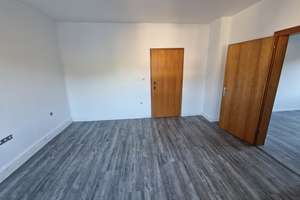 Großzügige 4-Zimmer-Wohnung in zentraler Lage von Ründeroth mit großer Terrasse – Die vollständige Adresse der Immobilie erhältst du vom Anbieter., 51766 Engelskirchen – Vorschaubild 10