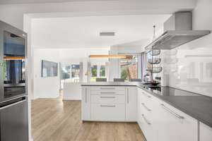 EFH an der Saselbek - 1.813 m² Grundstück, 192 m² Wohnfläche plus Vollkeller 105 m² - Teilsanie – Die vollständige Adresse der Immobilie erhältst du vom Anbieter., 22393 Sasel, Hamburg – Vorschaubild 4