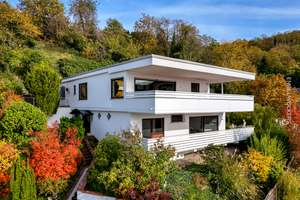Architektenvilla mit Panoramablick über Weinheim und viel Potential – Die vollständige Adresse der Immobilie erhältst du vom Anbieter., 69469 Weinheim – Vorschaubild 2