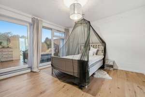 Luxuriöse Loft-Maisonette mit eigenem Eingang, Stellplatz, Sonnenbalkon & Stadthausgefühl – 51145 Eil, Köln – Vorschaubild 17