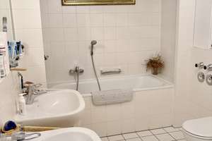 Sonnendurchflutete, großzügige Maisonettewohnung mit eigenem Garten in Frankfurt Nähe Stadtwald – 60599 Oberrad, Frankfurt am Main – Vorschaubild 9