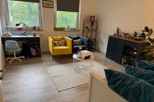 HELLE, ATTRAKTIVE 3-ZIMMER WOHNUNG, KÜCHE UND TIEFGARAGENSTELLPLATZ. DIREKT VON EIGENTÜMER – Kleinreuther Weg 76, 90408 Uhlandstraße, Nürnberg – Vorschaubild 3