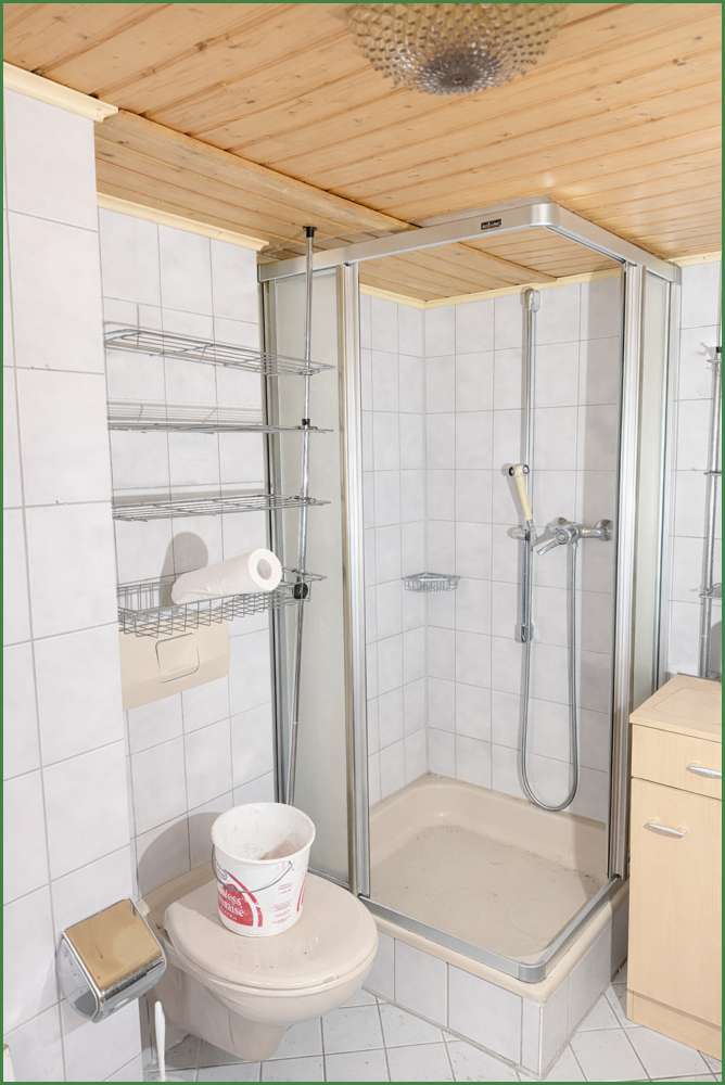 Immobilie in Burscheid - SANIERUNGSOBJEKT: DHH - Garagen - wohnliches Gartenhaus - in Burscheid - Hammerweg - Bild 2