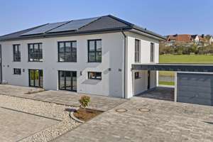 Bezugsfertiger Neubau! Hochwertiges KfW 40+ Haus mit Garage, Südterrasse und Garten in ruhiger Lage – Die vollständige Adresse der Immobilie erhältst du vom Anbieter., 95502 Himmelkron – Vorschaubild 3