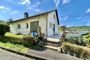**Schönes Einfamilienhaus mit ELW und Doppelgarage in toller Lage von Siegen / Gosenbach** – Die vollständige Adresse der Immobilie erhältst du vom Anbieter., 57080 Gosenbach, Siegen – Vorschaubild 3