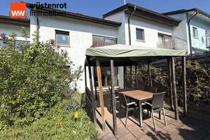 Familienfreundliches RMH in ruhiger Lage – naturnah mit großem Garten & viel Gestaltungspotenzial! – Die vollständige Adresse der Immobilie erhältst du vom Anbieter., 71229 Leonberg – Vorschaubild 7