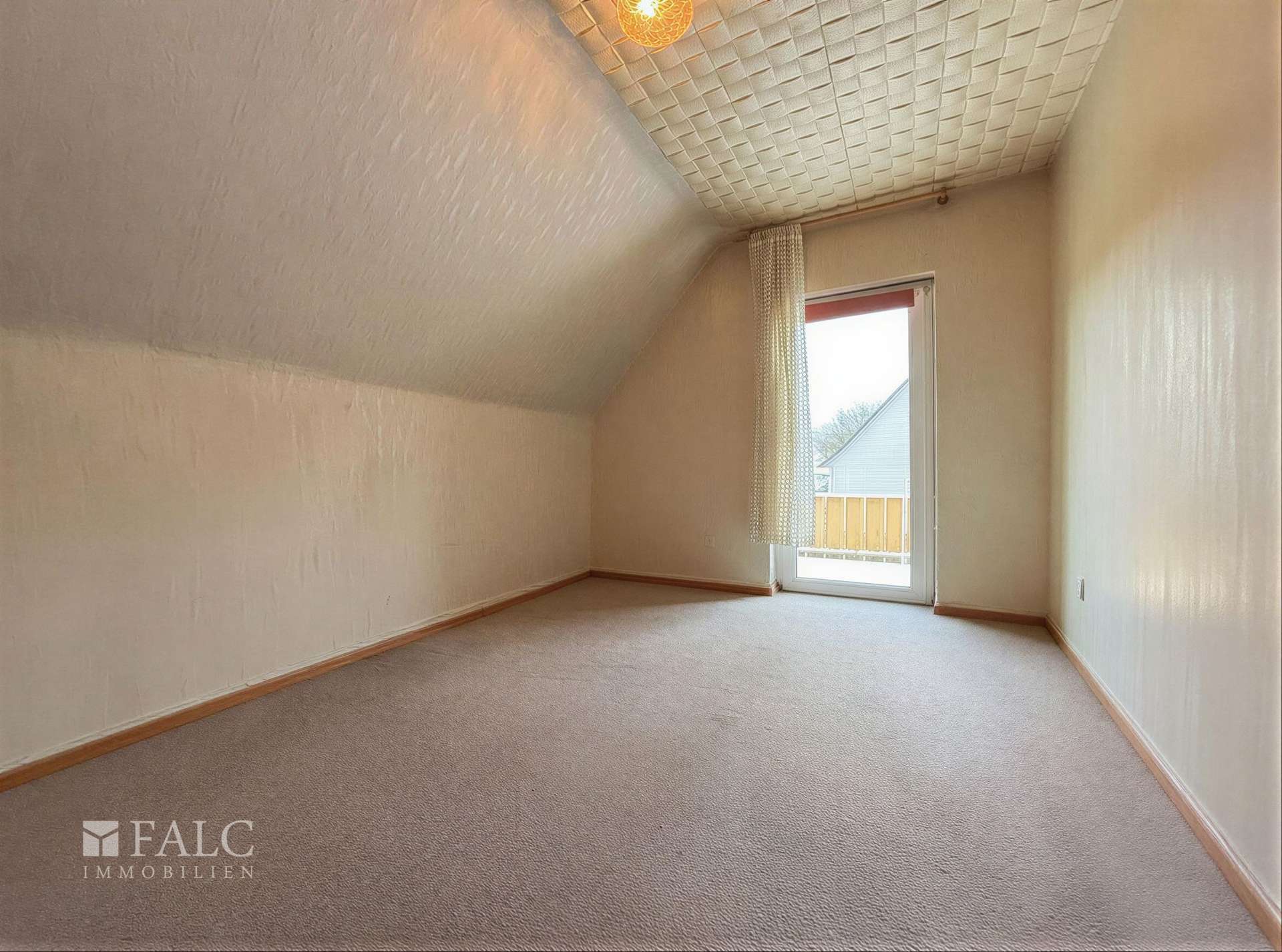 Immobilie in Northeim - ***Freistehendes Einfamilienhaus mit tollem Grundstück in ruhiger Lage am unteren Sultmer*** - Bild 1