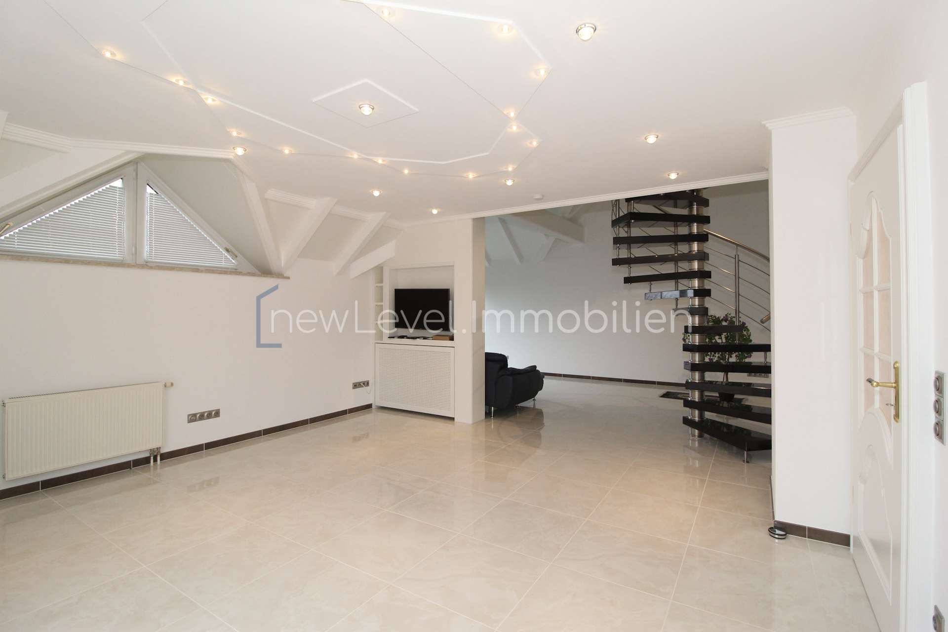 Immobilie in Apfeltrach - Wunderschönes Zweifamilienhaus mit gehobener Ausstattung - Bild 3