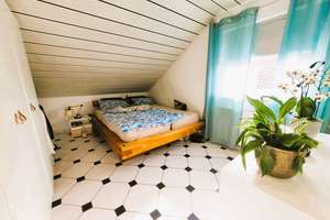 Attraktive 2 Zimmer-Dachgeschoss- Wohnung mit toller Aussicht - gut vermietet. – Die vollständige Adresse der Immobilie erhältst du vom Anbieter., 75181 Eutingen, Pforzheim – Vorschaubild 5